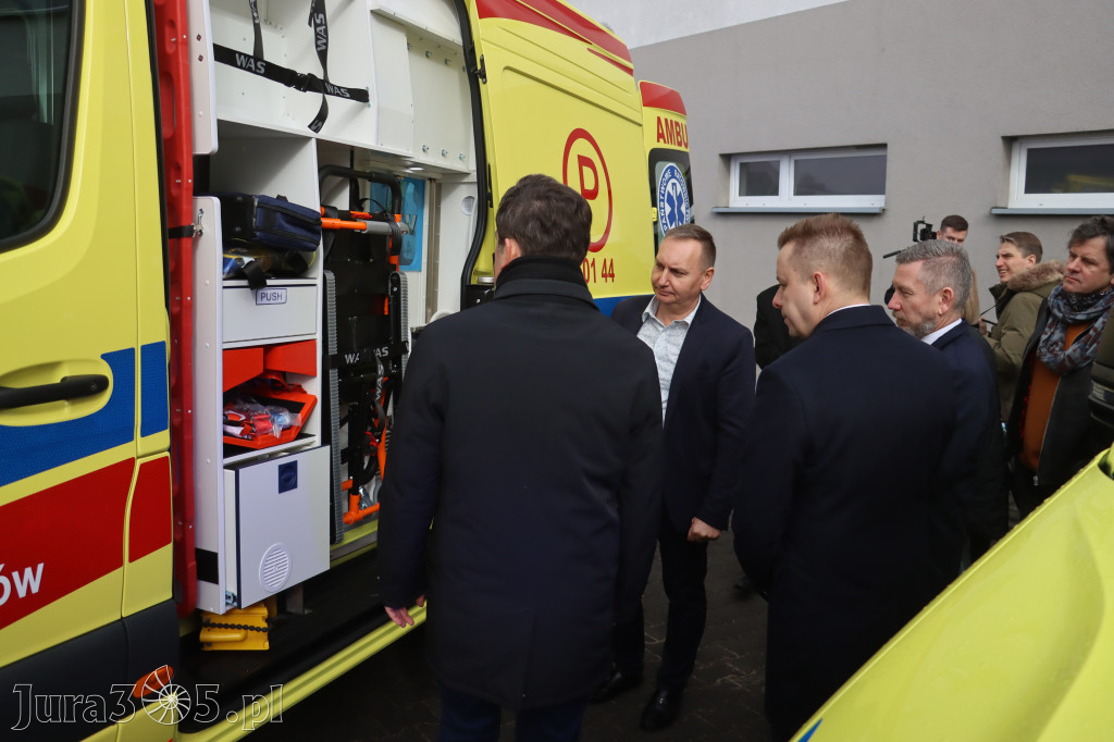 Fotorelacja: Briefing prasowy - zakup trzech ambulansów dla SPZOZ w Myszkowie