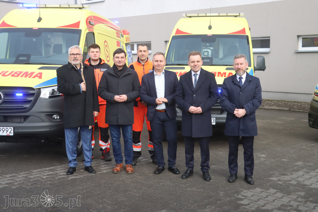 Fotorelacja: Briefing prasowy - zakup trzech ambulansów dla SPZOZ w Myszkowie