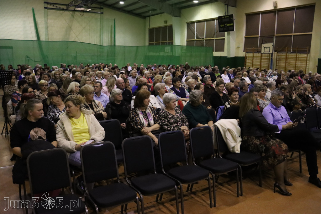 Fotorelacja: Koncert z okazji Dnia Kobiet w Kroczycach