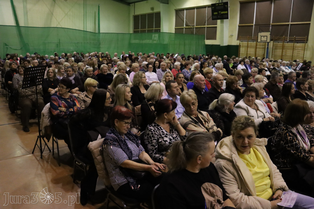 Fotorelacja: Koncert z okazji Dnia Kobiet w Kroczycach