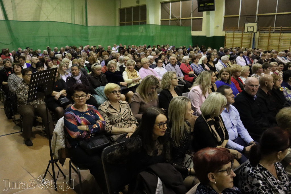 Fotorelacja: Koncert z okazji Dnia Kobiet w Kroczycach