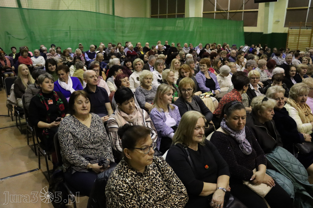 Fotorelacja: Koncert z okazji Dnia Kobiet w Kroczycach