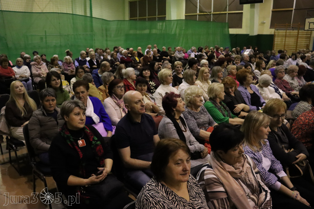 Fotorelacja: Koncert z okazji Dnia Kobiet w Kroczycach