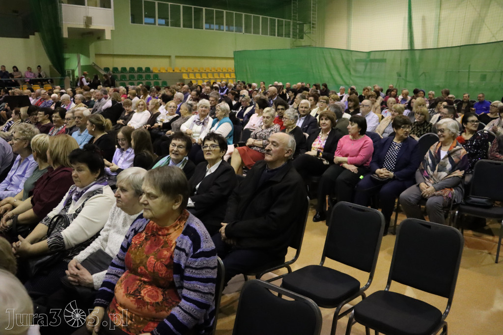 Fotorelacja: Koncert z okazji Dnia Kobiet w Kroczycach