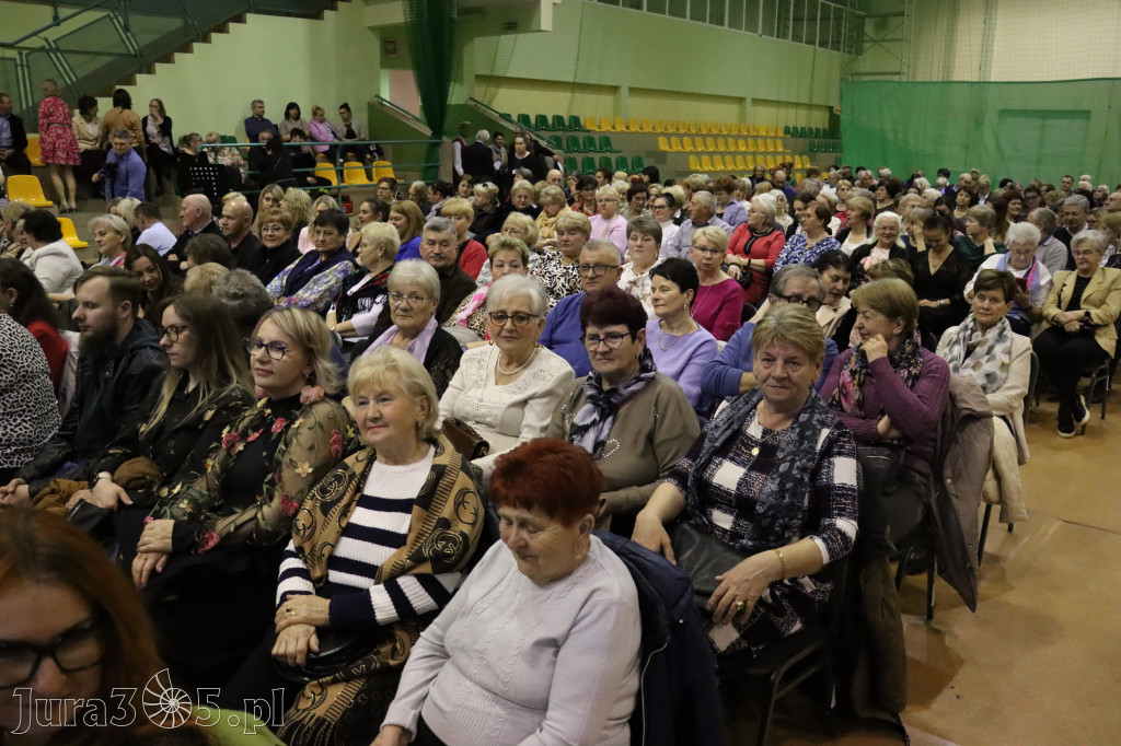 Fotorelacja: Koncert z okazji Dnia Kobiet w Kroczycach