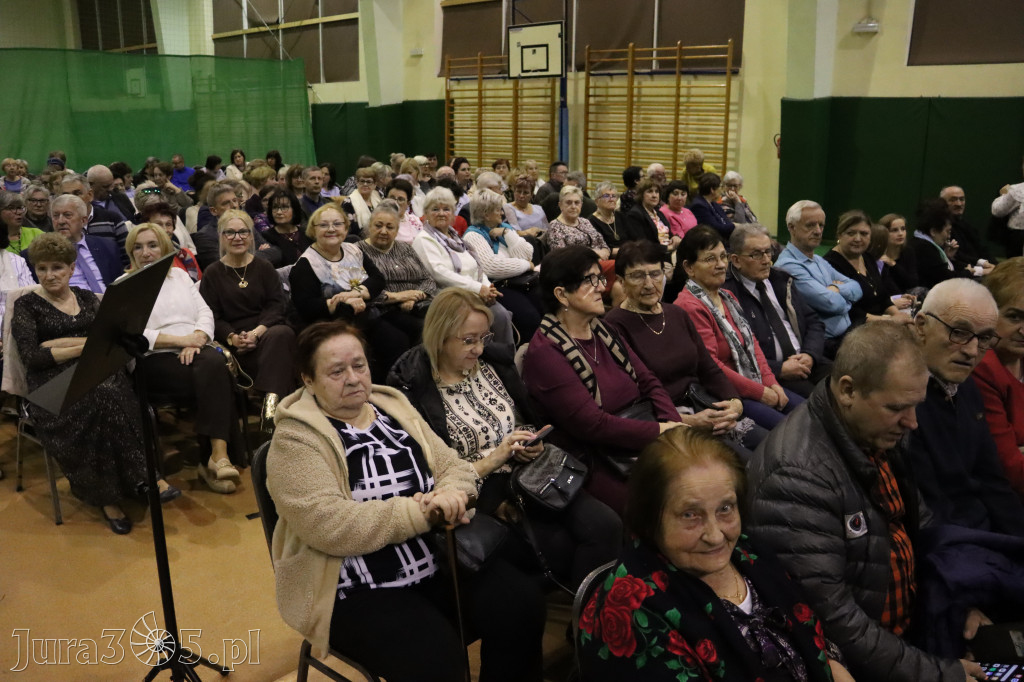 Fotorelacja: Koncert z okazji Dnia Kobiet w Kroczycach