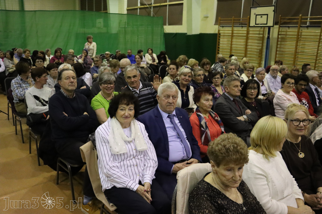 Fotorelacja: Koncert z okazji Dnia Kobiet w Kroczycach