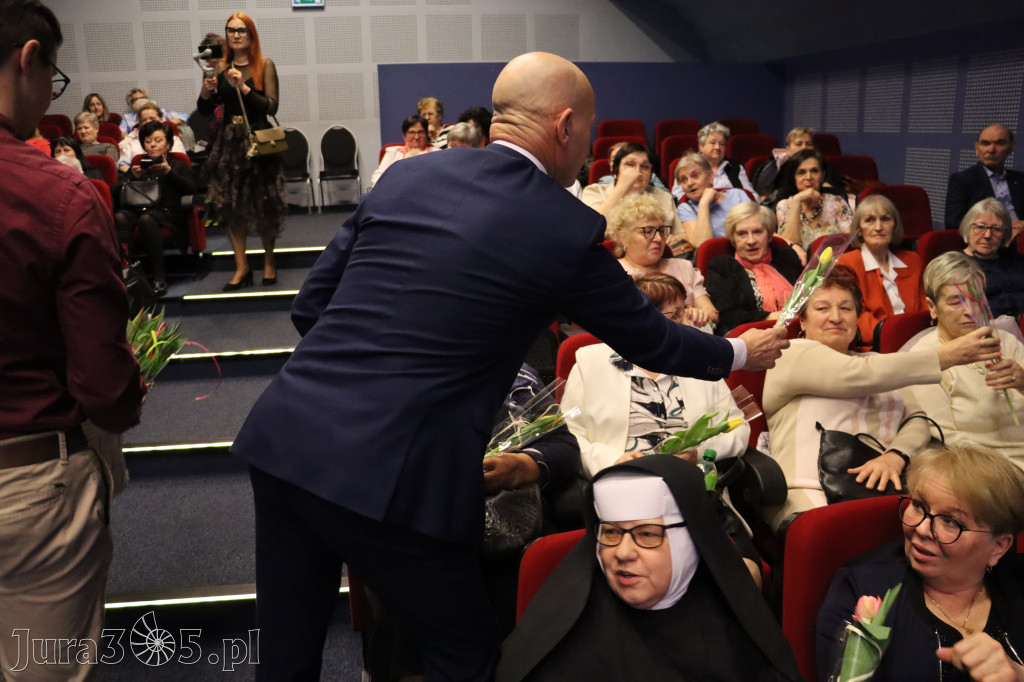Fotorelacja: Święto Wyjątkowych Kobiet w Poraju