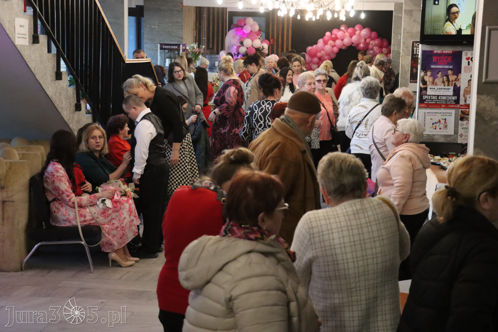 Fotorelacja: Zawierciański Dzień Kobiet w MOK Zawiercie