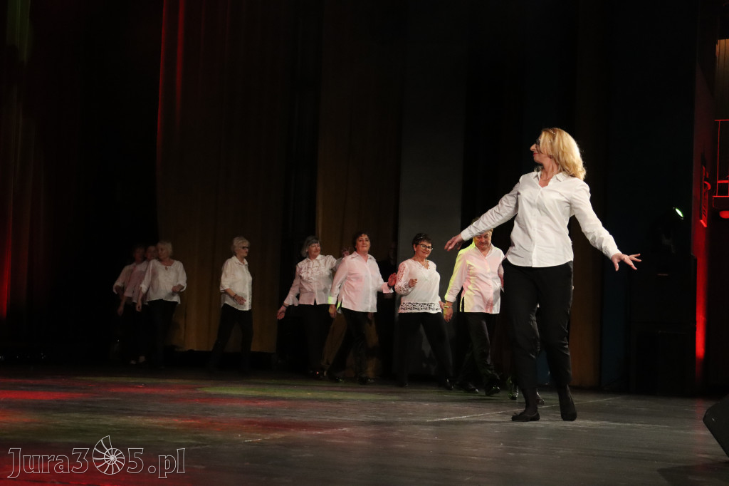 Fotorelacja: Zawierciański Dzień Kobiet w MOK Zawiercie