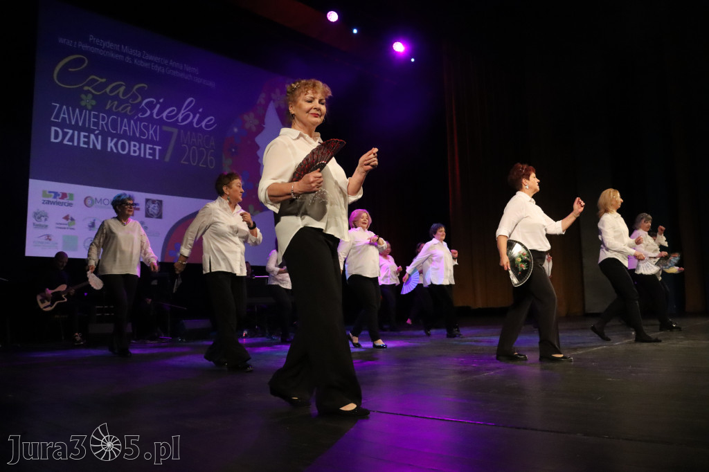 Fotorelacja: Zawierciański Dzień Kobiet w MOK Zawiercie