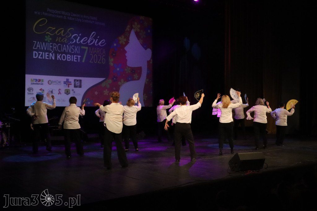 Fotorelacja: Zawierciański Dzień Kobiet w MOK Zawiercie