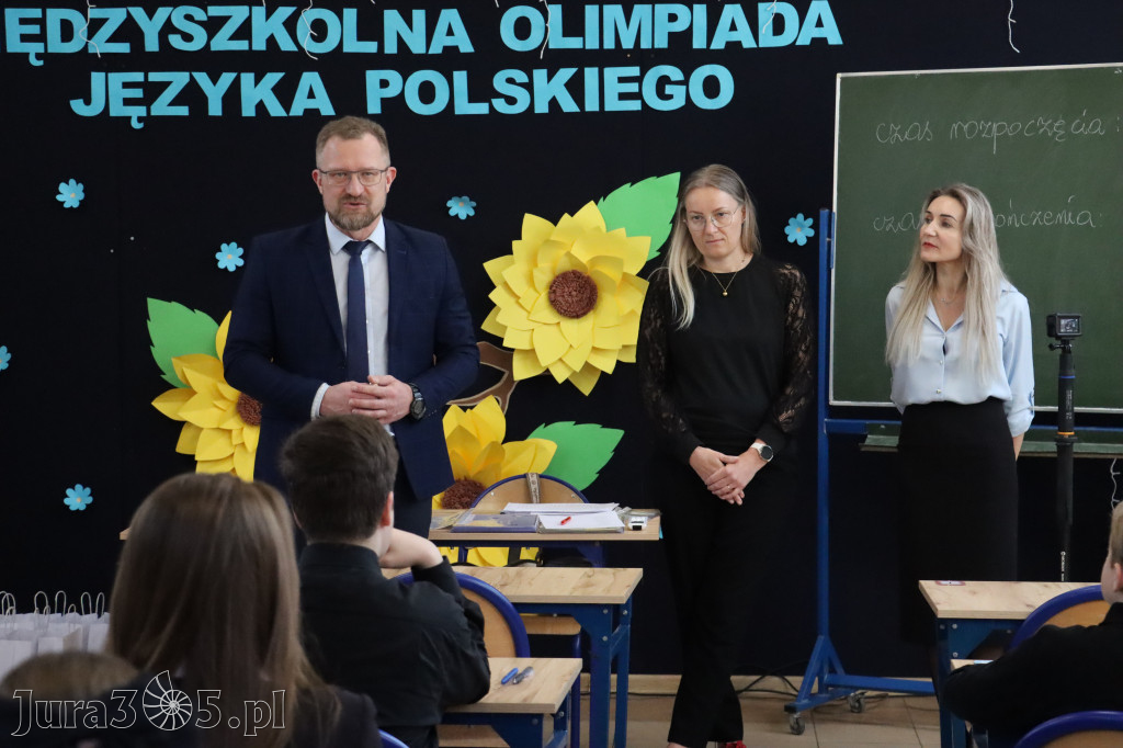 Fotorelacja: Olimpiada Języka Polskiego organizowana przez nasze KLO w Zawierciu