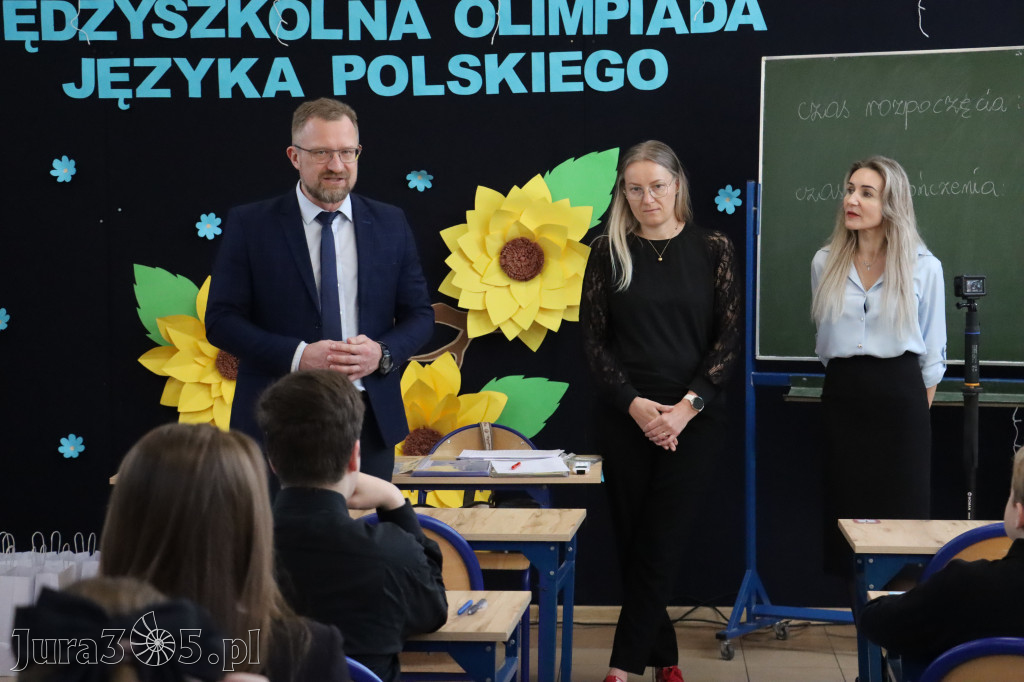 Fotorelacja: Olimpiada Języka Polskiego organizowana przez nasze KLO w Zawierciu