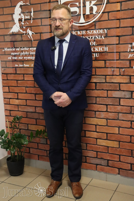 Fotorelacja: Olimpiada Języka Polskiego organizowana przez nasze KLO w Zawierciu