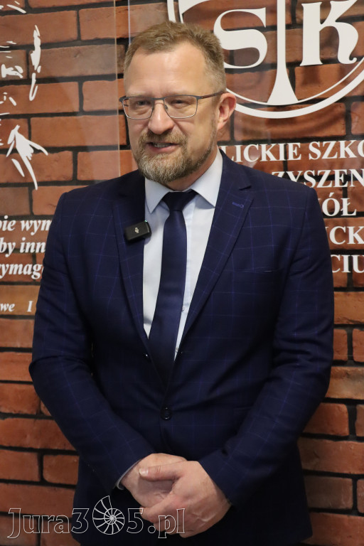 Fotorelacja: Olimpiada Języka Polskiego organizowana przez nasze KLO w Zawierciu