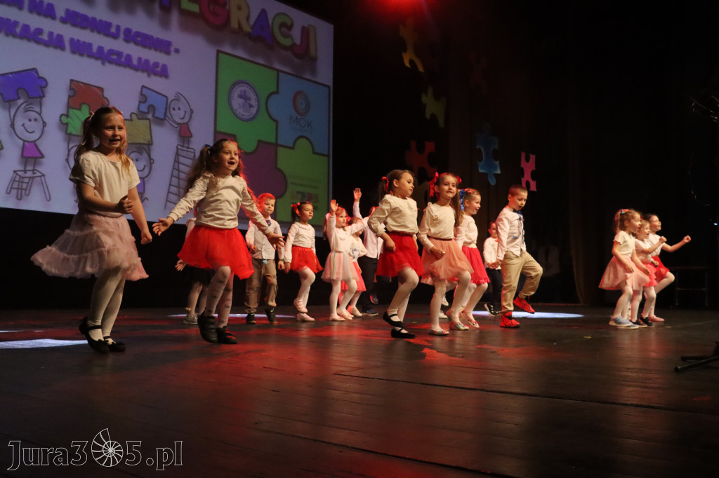 Fotorelacja I: GALA INTEGRACJI zorganizowana przez Szkoła Podstawowa nr 4 w Zawierciu