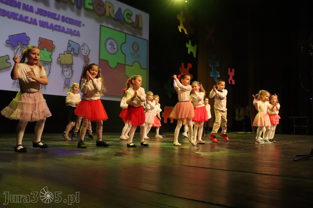 Fotorelacja I: GALA INTEGRACJI zorganizowana przez Szkoła Podstawowa nr 4 w Zawierciu
