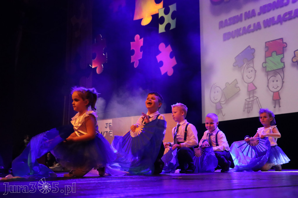 Fotorelacja I: GALA INTEGRACJI zorganizowana przez Szkoła Podstawowa nr 4 w Zawierciu