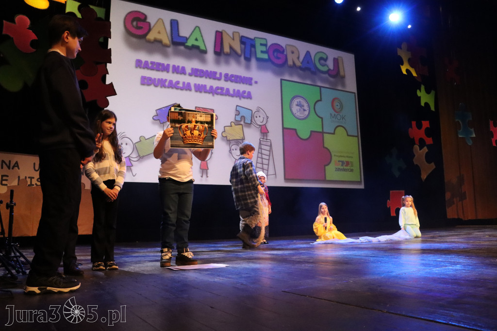 Fotorelacja I: GALA INTEGRACJI zorganizowana przez Szkoła Podstawowa nr 4 w Zawierciu