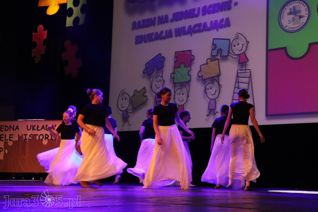 Fotorelacja II: GALA INTEGRACJI zorganizowana przez Szkołę Podstawową nr 4 w Zawierciu