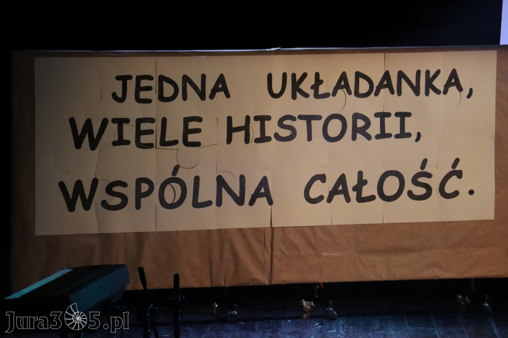 Fotorelacja II: GALA INTEGRACJI zorganizowana przez Szkołę Podstawową nr 4 w Zawierciu