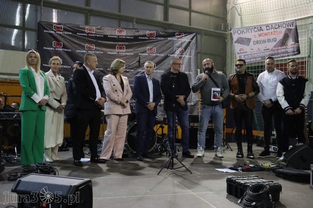 Fotorelacja: Artyści vs Policja - wydarzenie charytatywne w Zawierciu