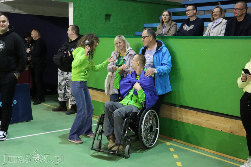 Fotorelacja: Artyści vs Policja - wydarzenie charytatywne w Zawierciu