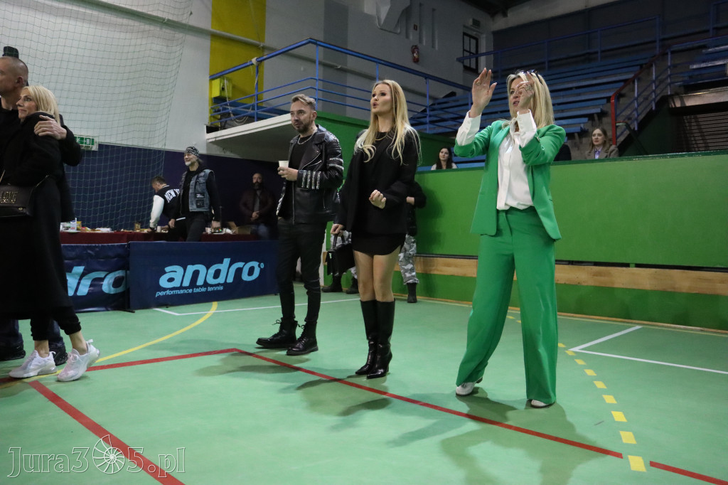 Fotorelacja: Artyści vs Policja - wydarzenie charytatywne w Zawierciu