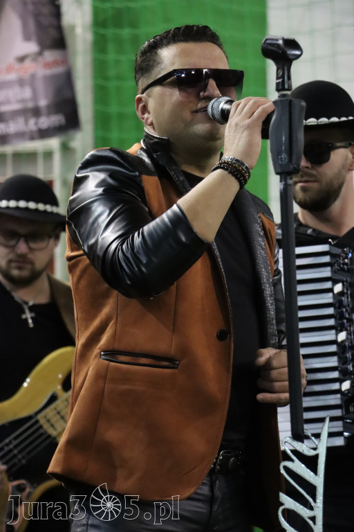Fotorelacja: Artyści vs Policja - wydarzenie charytatywne w Zawierciu