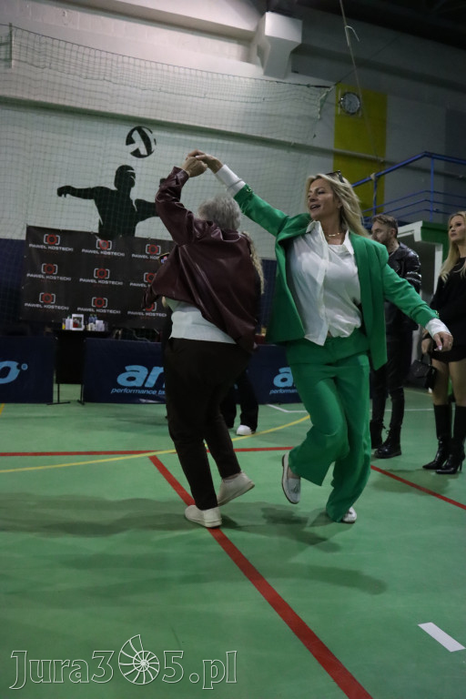 Fotorelacja: Artyści vs Policja - wydarzenie charytatywne w Zawierciu