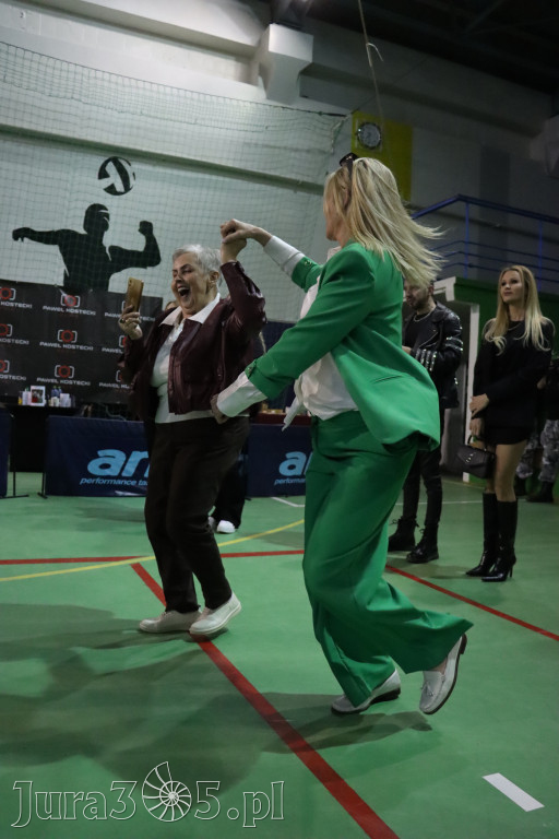 Fotorelacja: Artyści vs Policja - wydarzenie charytatywne w Zawierciu
