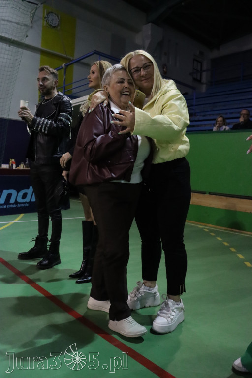 Fotorelacja: Artyści vs Policja - wydarzenie charytatywne w Zawierciu