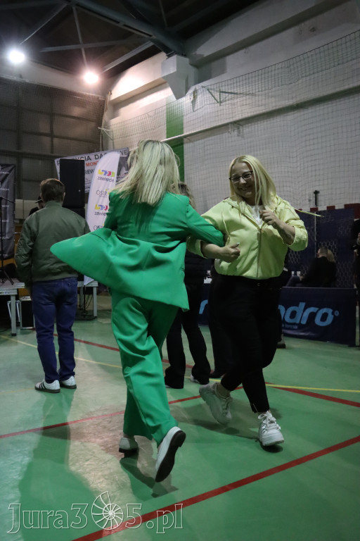 Fotorelacja: Artyści vs Policja - wydarzenie charytatywne w Zawierciu