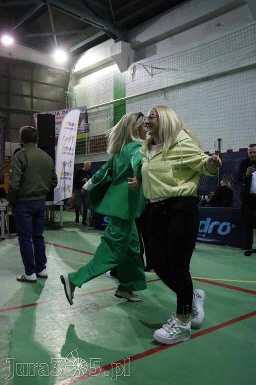 Fotorelacja: Artyści vs Policja - wydarzenie charytatywne w Zawierciu