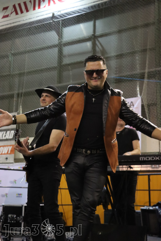 Fotorelacja: Artyści vs Policja - wydarzenie charytatywne w Zawierciu