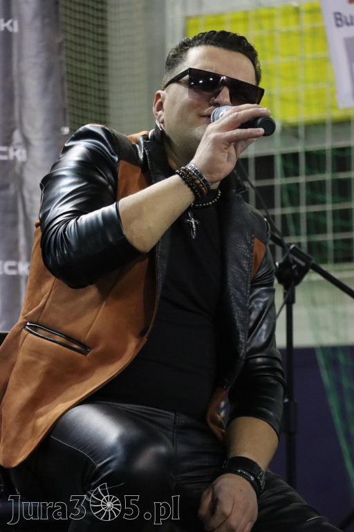 Fotorelacja: Artyści vs Policja - wydarzenie charytatywne w Zawierciu