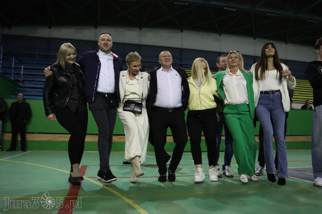 Fotorelacja: Artyści vs Policja - wydarzenie charytatywne w Zawierciu