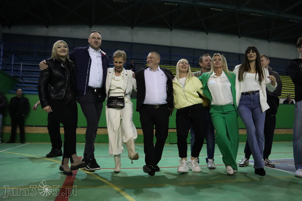 Fotorelacja: Artyści vs Policja - wydarzenie charytatywne w Zawierciu