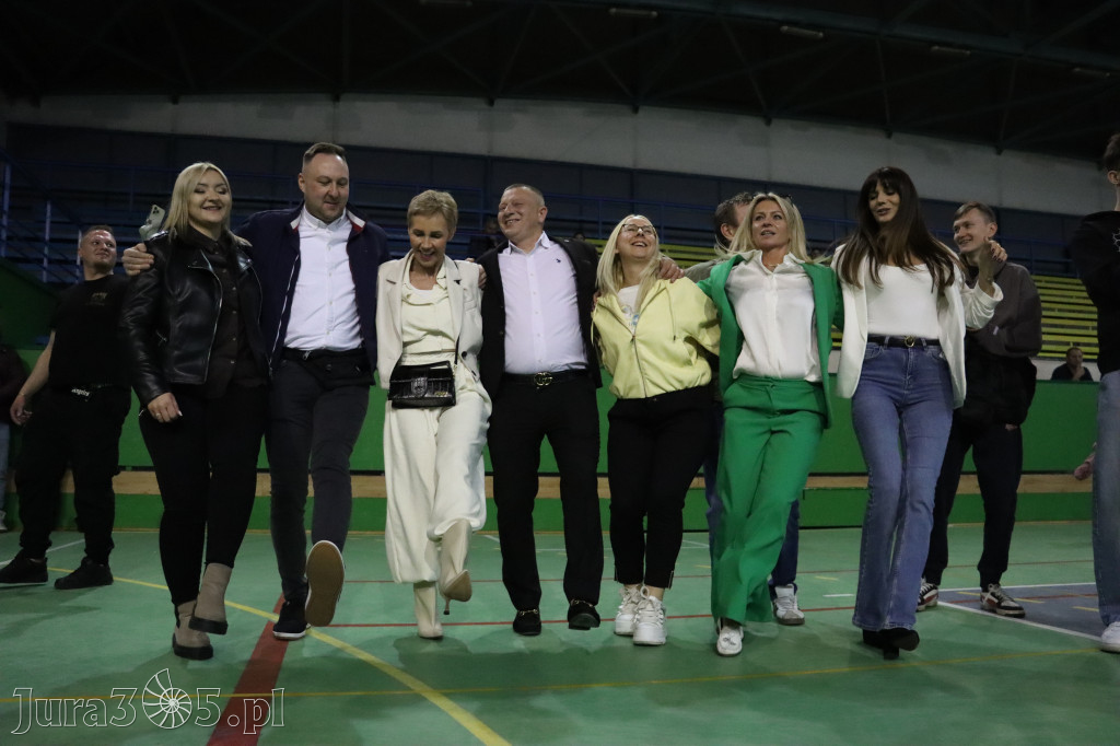 Fotorelacja: Artyści vs Policja - wydarzenie charytatywne w Zawierciu