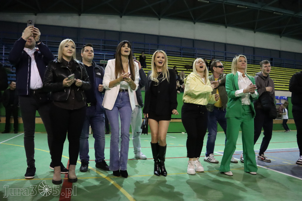Fotorelacja: Artyści vs Policja - wydarzenie charytatywne w Zawierciu