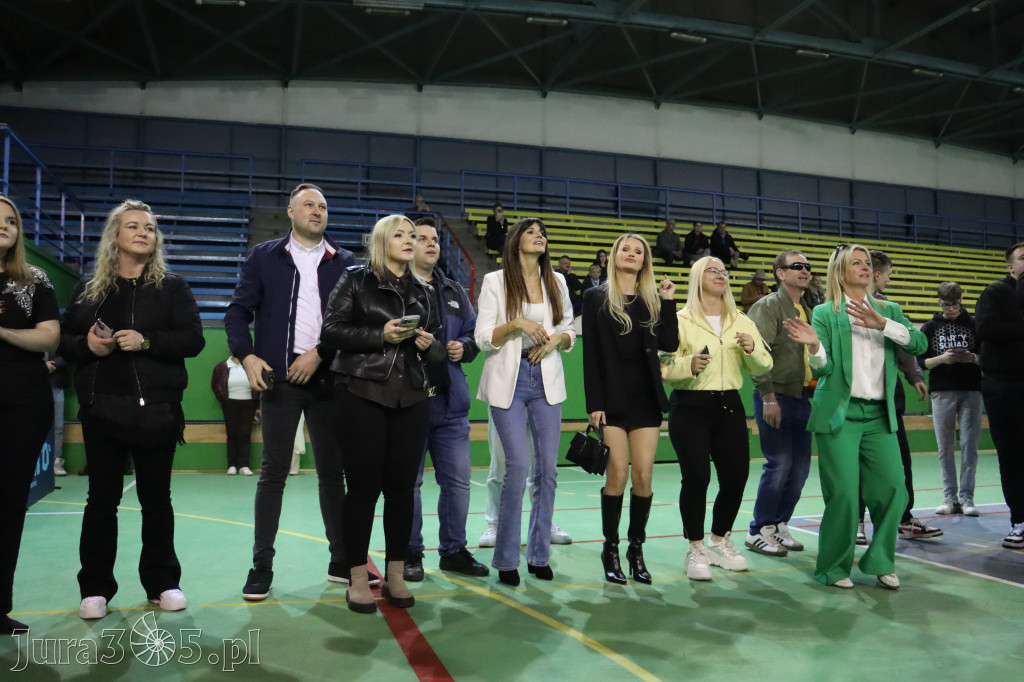 Fotorelacja: Artyści vs Policja - wydarzenie charytatywne w Zawierciu