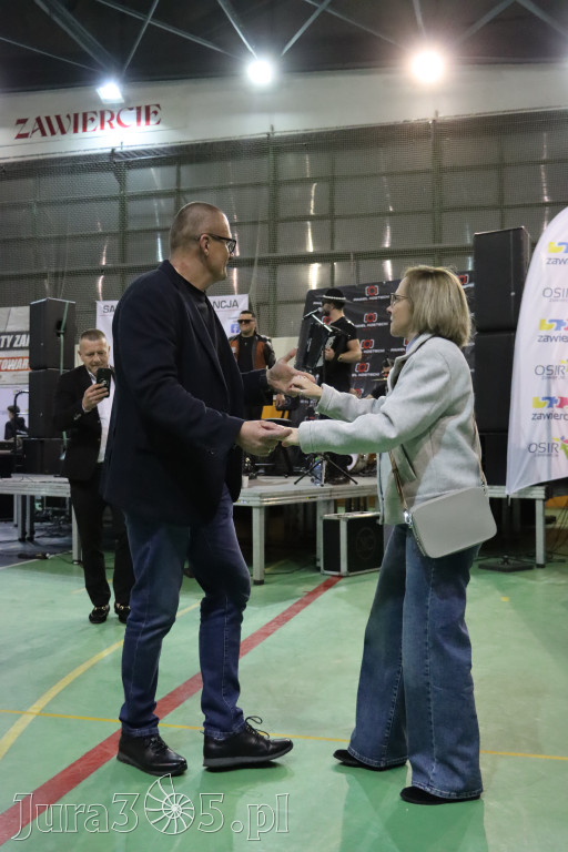 Fotorelacja: Artyści vs Policja - wydarzenie charytatywne w Zawierciu