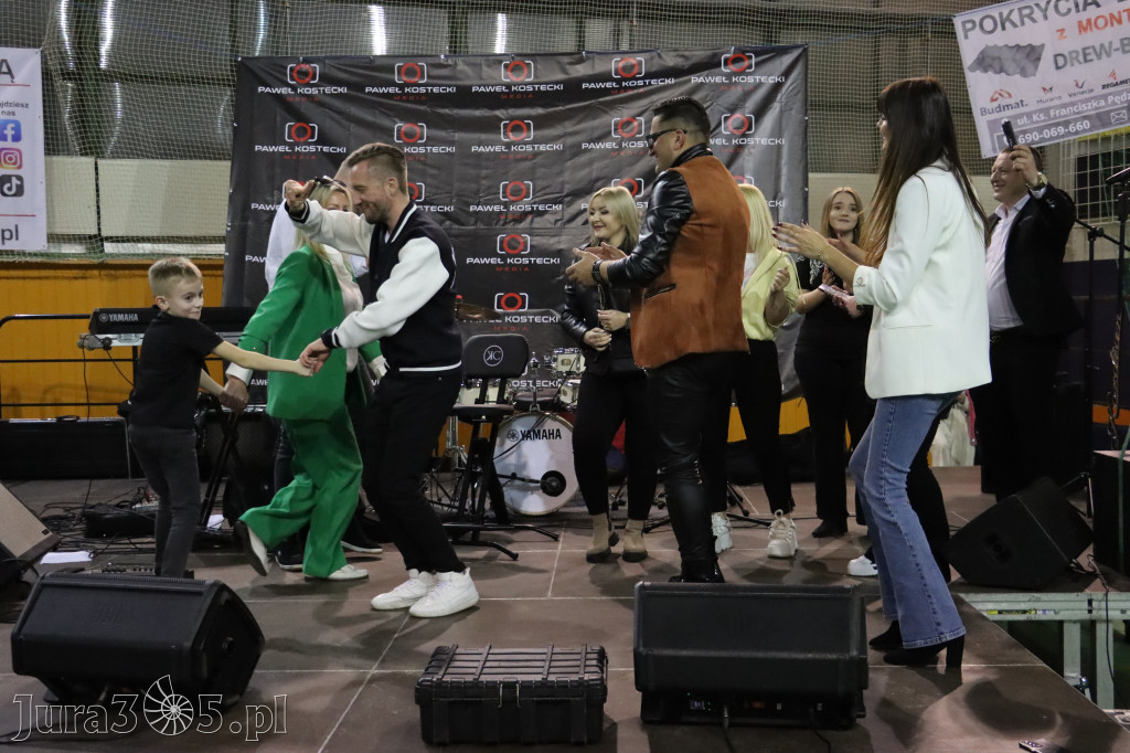 Fotorelacja: Artyści vs Policja - wydarzenie charytatywne w Zawierciu