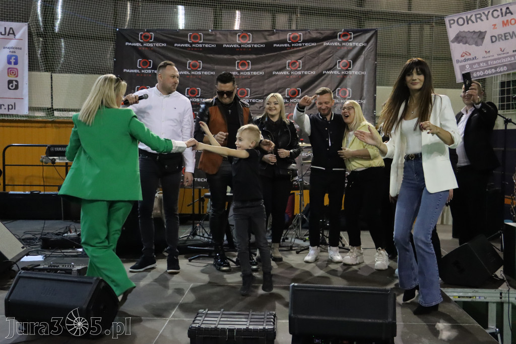 Fotorelacja: Artyści vs Policja - wydarzenie charytatywne w Zawierciu