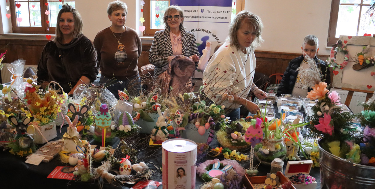 Fotorelacja: Kiermasz Wielkanocny w Pałacyku nad Wartą w Zawierciu
