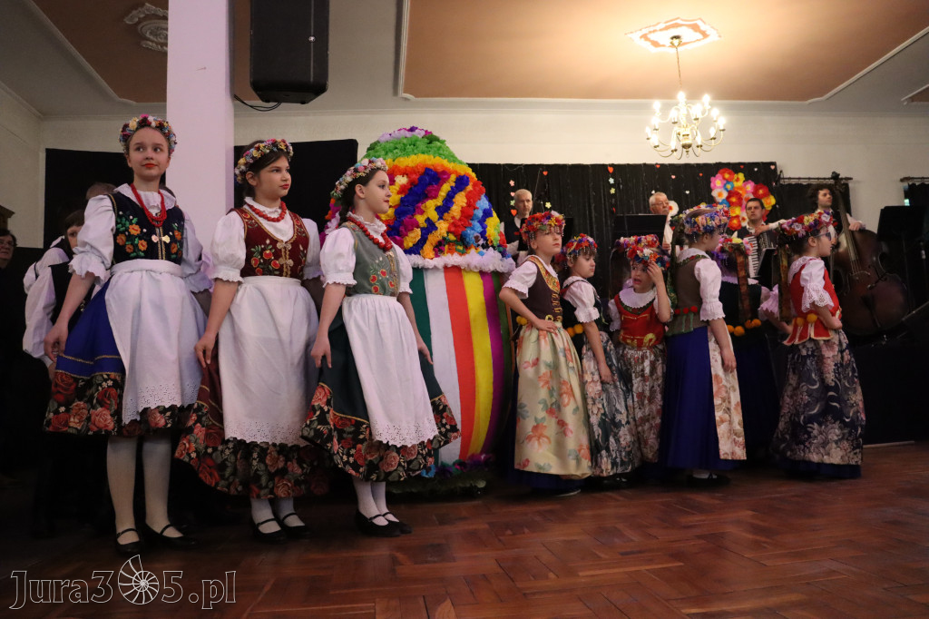 Fotorelacja: Kiermasz Wielkanocny w Pałacyku nad Wartą w Zawierciu