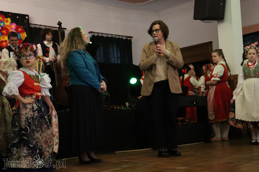Fotorelacja: Kiermasz Wielkanocny w Pałacyku nad Wartą w Zawierciu