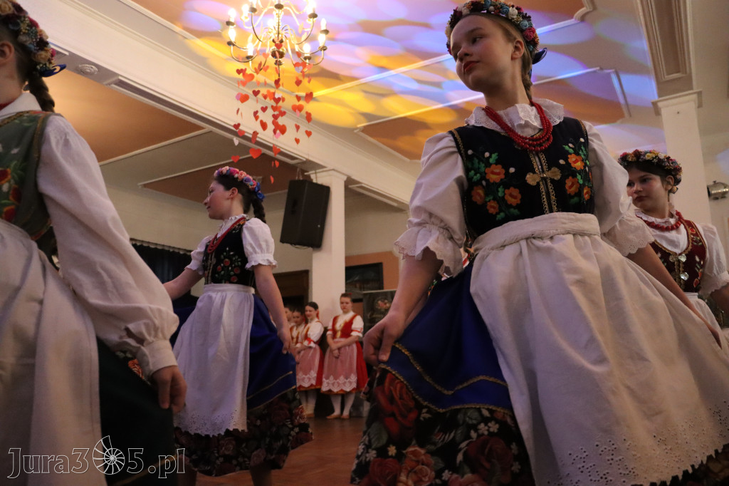 Fotorelacja: Kiermasz Wielkanocny w Pałacyku nad Wartą w Zawierciu