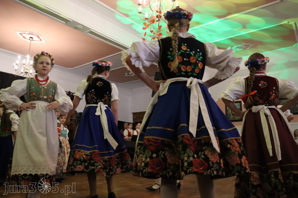 Fotorelacja: Kiermasz Wielkanocny w Pałacyku nad Wartą w Zawierciu